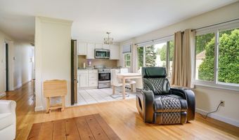177 Elm St, Andover, MA 01810