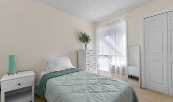 1090 Kumukumu St C, Honolulu, HI 96825