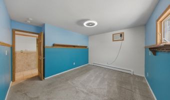 51 Zinnia Dr, Alloway, NJ 07418