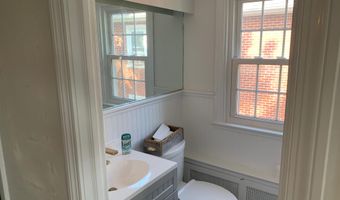 101 S 7TH St, Akron, PA 17501