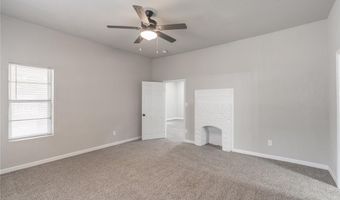 1027 W Idaho Ave, Chickasha, OK 73018