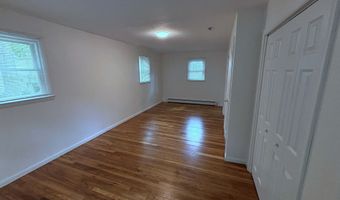 42 Briarwood Dr, Old Saybrook, CT 06475