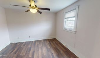 202 Bell Ave, Altoona, PA 16602