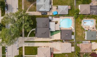838 S Michigan Ave, Addison, IL 60101