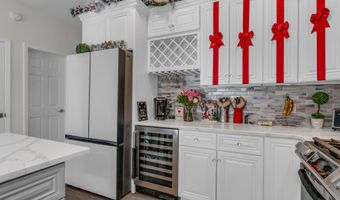 315 Parisen Ave, Bayville, NJ 08721