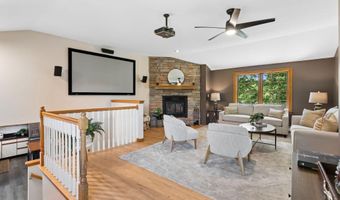 836 Old Post Rd, Arundel, ME 04046