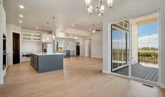 24113 E 36th Pl, Aurora, CO 80019