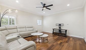 2104 Crenshaw Blvd, Los Angeles, CA 90016