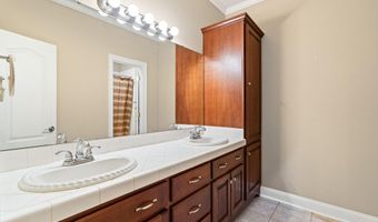 370 Deer Run, Batesville, MS 38606