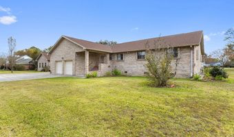 600 Vine Cir, Bay St. Louis, MS 39520