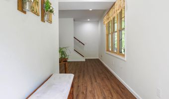 100 SOLAR Ln, Baker, WV 26801