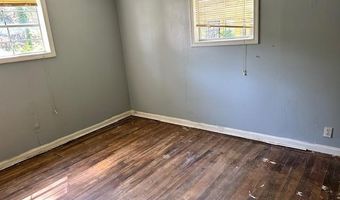 221 E Broadway Ave, Augusta, KS 67010