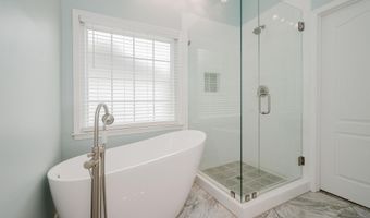 143 GRANDE CLUB Dr, Alabaster, AL 35114
