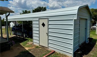 211 Choctaw St, Arkoma, OK 74901