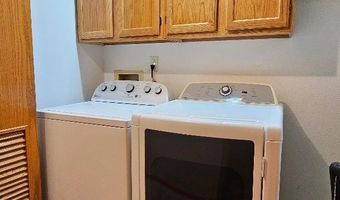 1015 CIRCLE Dr, Aberdeen, SD 57401