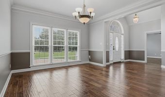 1007 River Pointe Dr, Albany, GA 31701
