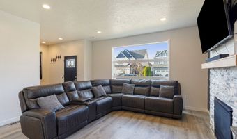 3824 RYUNKIN St, Albany, OR 97322
