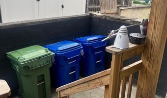 211 S ROBINSON St, Baltimore, MD 21224