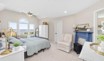 126 Narrow Shore Rd, Aydlett, NC 27916