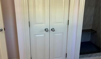 1 Rolfe Sq 2, Cranston, RI 02910