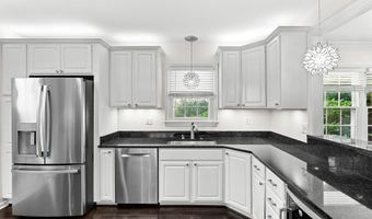 19- A W UHLER Ave, Alexandria, VA 22301
