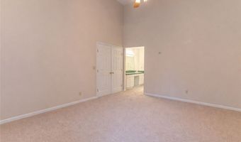 390 Blair Cir, Aurora, OH 44202