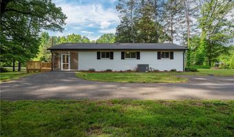 110 N Claybon Dr, Advance, NC 27006