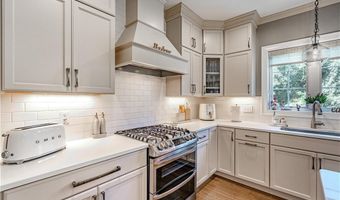 59 Camden Ln, Cranston, RI 02921