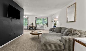 8 Carlisle Ct 8, Brookfield, CT 06804