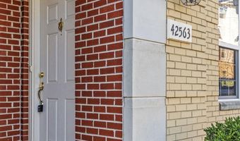 42563 HIGHGATE Ter, Brambleton, VA 20148