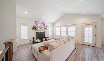 1814 47th St, Ammon, ID 83406