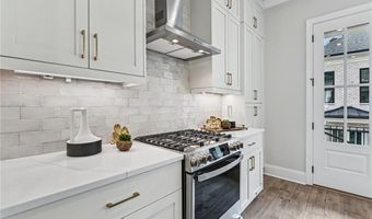 235 Midnight Oak Run 8, Alpharetta, GA 30009