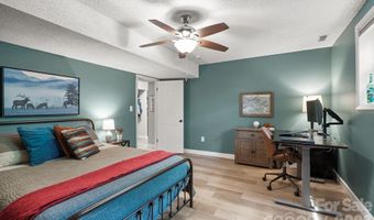 16 Chipping Green Dr, Arden, NC 28704