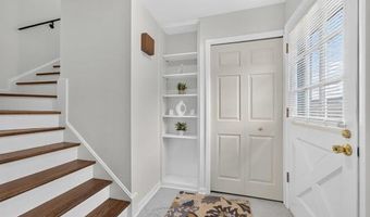1506 Dicken Dr, Ann Arbor, MI 48103