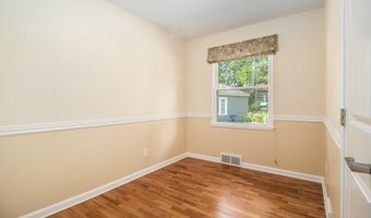 900 Barton Dr, Ann Arbor, MI 48105