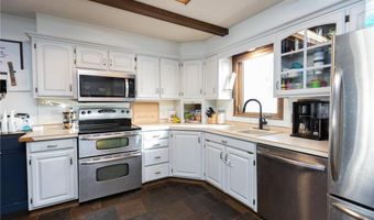 605 E Hawthorne St, Albert Lea, MN 56007