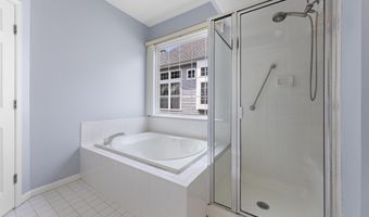 18 Valley Stream Pl, Barnegat, NJ 08005