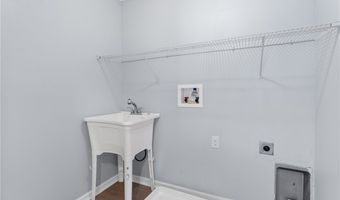 10400 Maryland St, Aurora, OH 44202