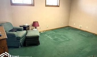 116 N Moore St, Algona, IA 50511