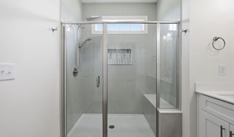 823 Mulligan Dr, Ayden, NC 28513