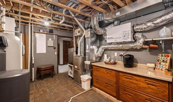 2111 Robins Nest SE, Alexandria, MN 56308