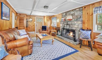 39 Cedar Dr, Danbury, CT 06811