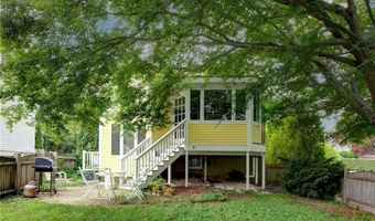 24 Hunter Ave, Newport, RI 02840