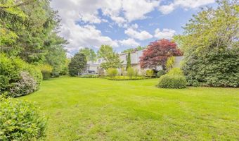 10 Bartlett Rd, Middletown, RI 02842