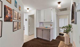 19581 Powhatan Rd, Apple Valley, CA 92308