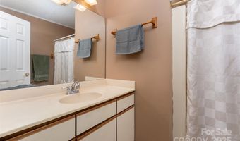 806 Abbey Cir, Asheville, NC 28805