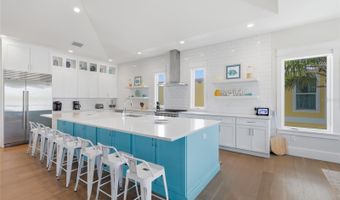 50 N SHORE Dr, Anna Maria, FL 34216
