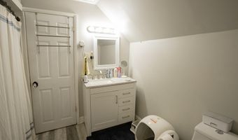 267 Pine St, Bangor, ME 04401