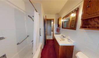 507 E Hawthorne St, Albert Lea, MN 56007