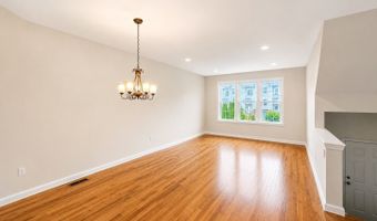 8 Old Oak Dr 8, Brookfield, CT 06804